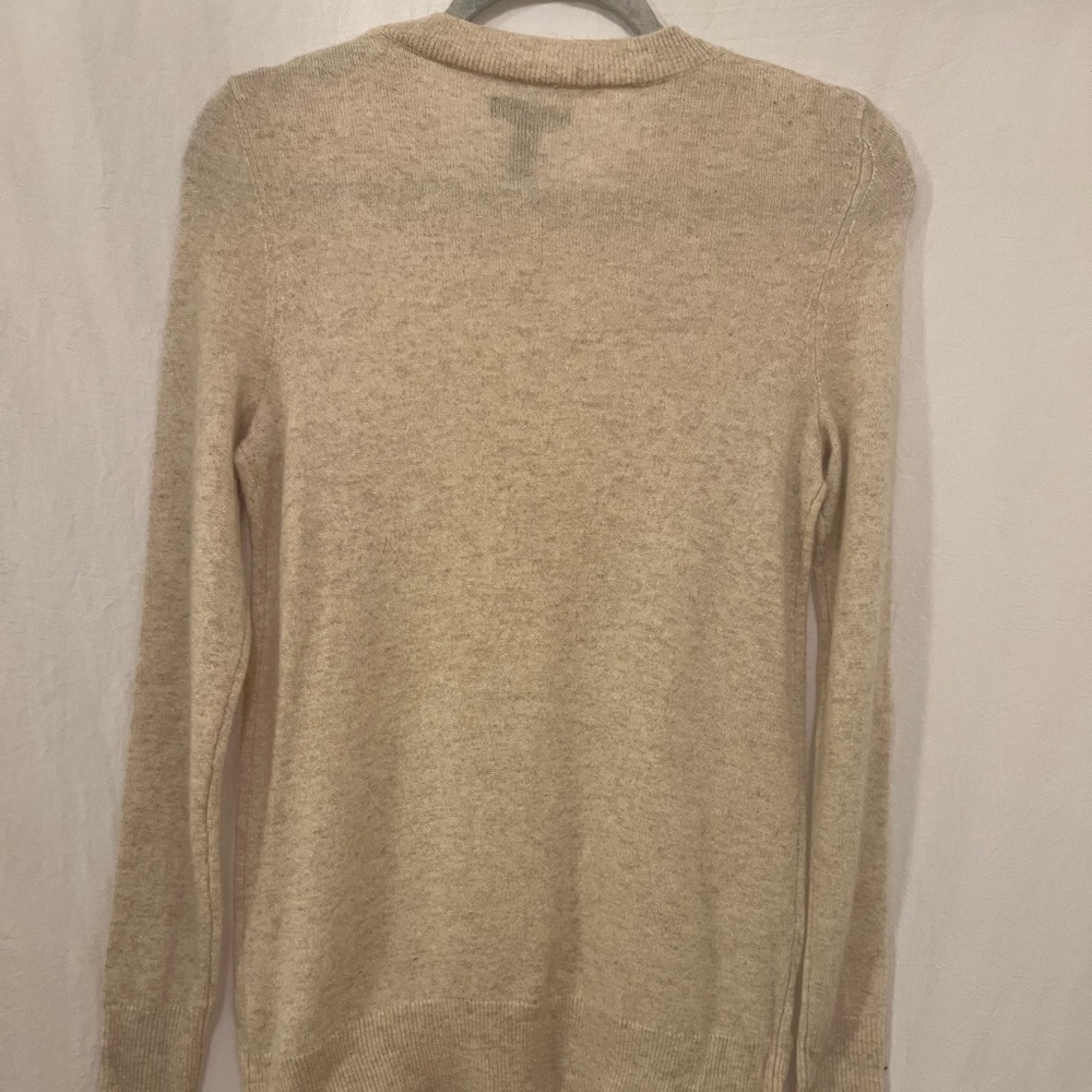 Aqua Women's Beige Crew Neck Sweater